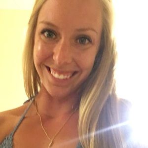 Meet your Posher, Jeanette